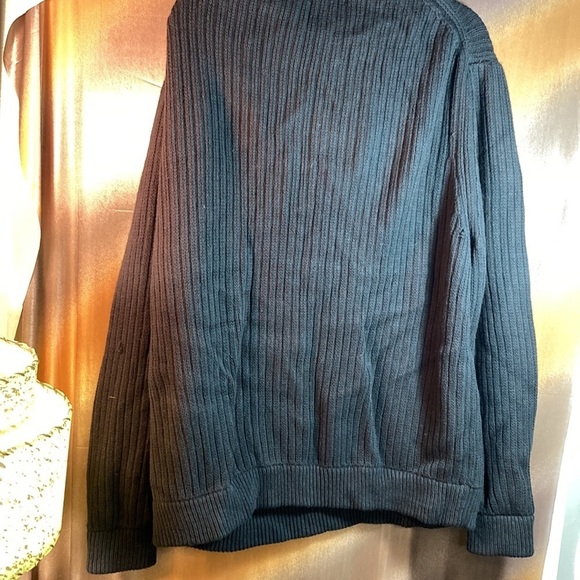 Black warm and cozy Duluth 2XLT cotton sweater. I mean, really snuggly! 131 - Picture 6 of 6